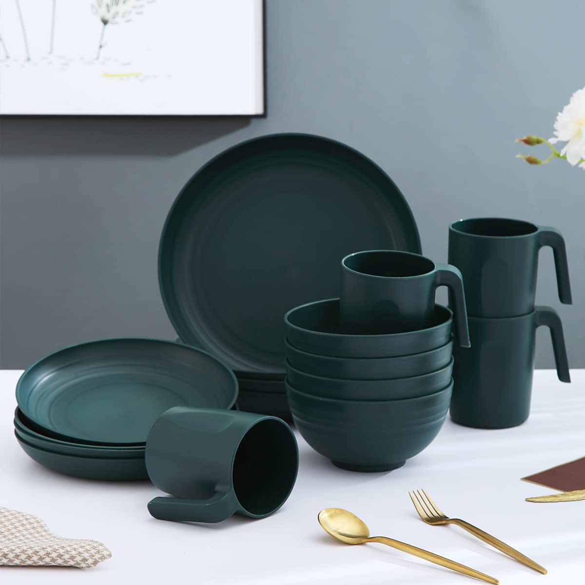 Kyraton 16-Piece Unbreakable Polypropylene Dinnerware Set, Dark Green, Microwave Safe